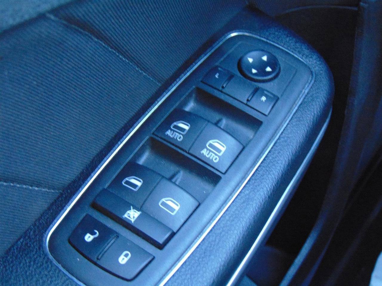 Used 2022 Dodge Charger SXT image 33