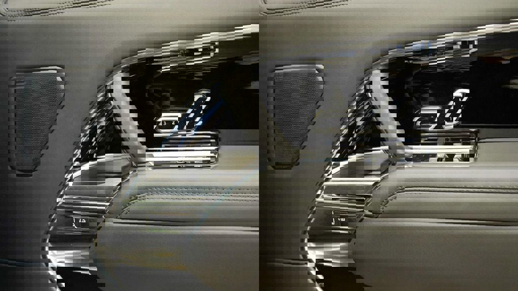 Used 2023 Land Rover Range Rover Long Wheelbase Autobiography image 90