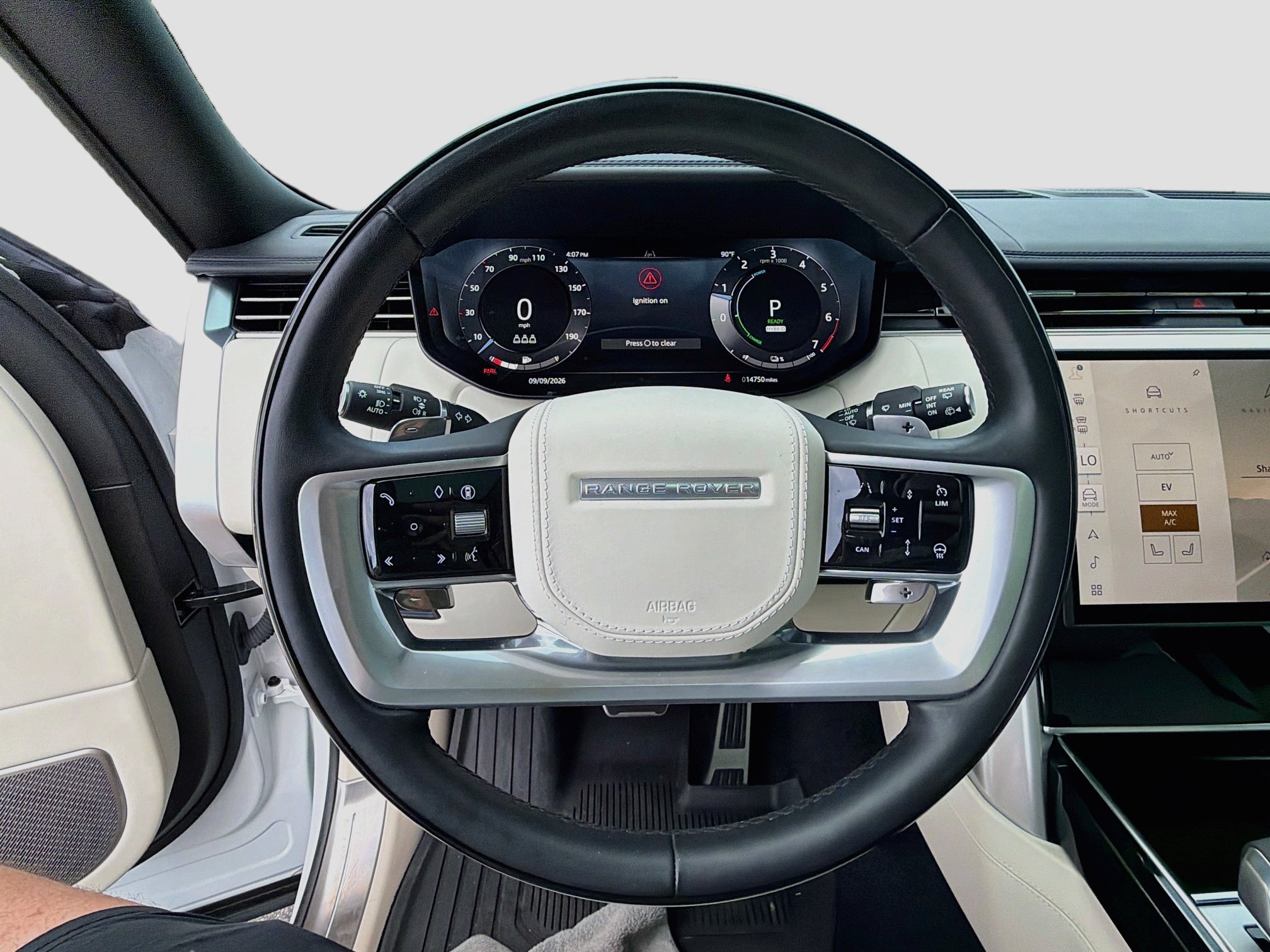 Used 2025 Land Rover Range Rover Autobiography AWD/4WD image 38