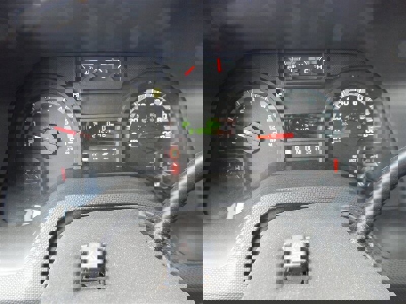 Used 2014 Ford E-350 and Econoline 350 Super Duty image 18