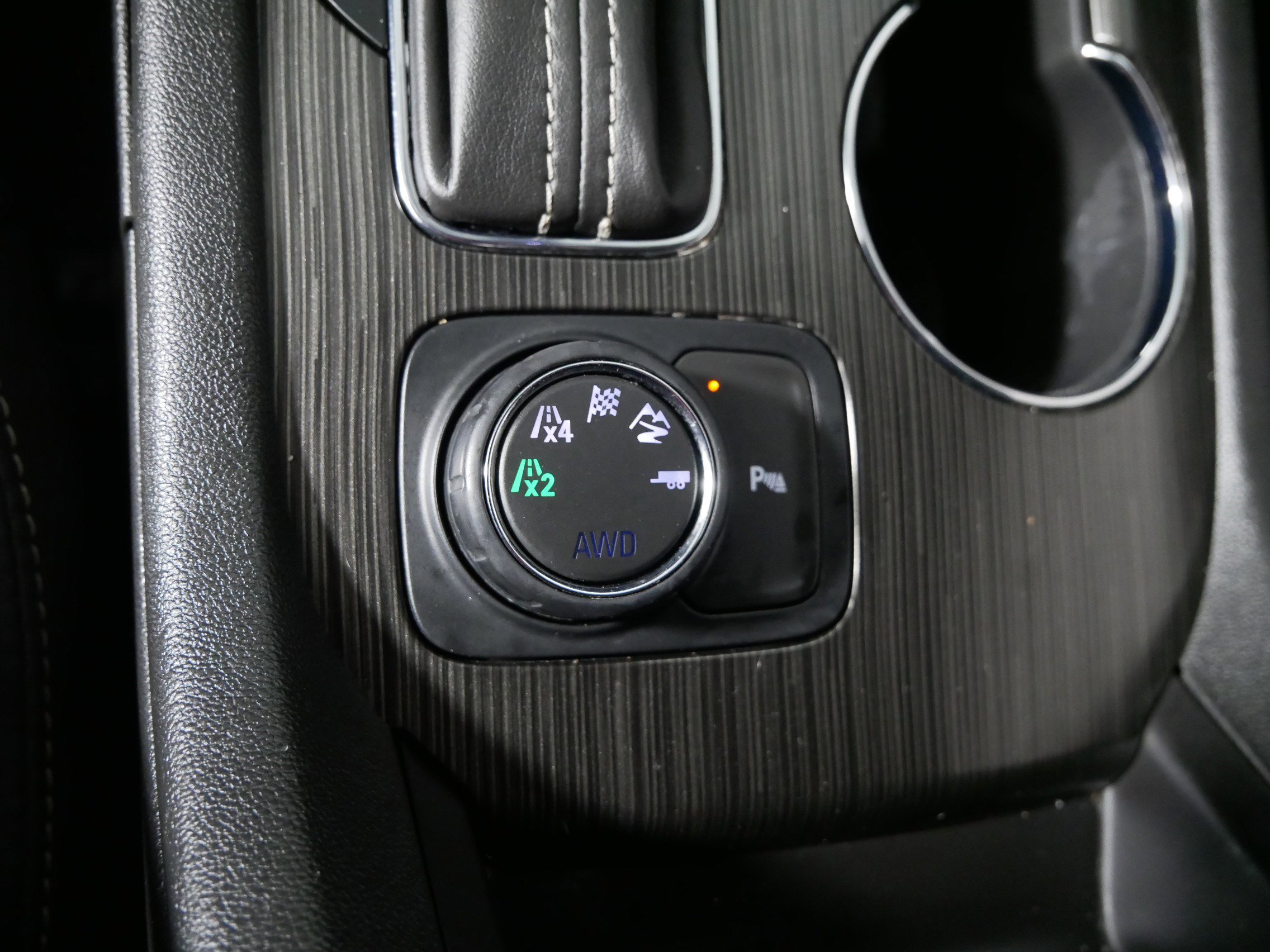 Used 2018 GMC Acadia SLT AWD/4WD image 29