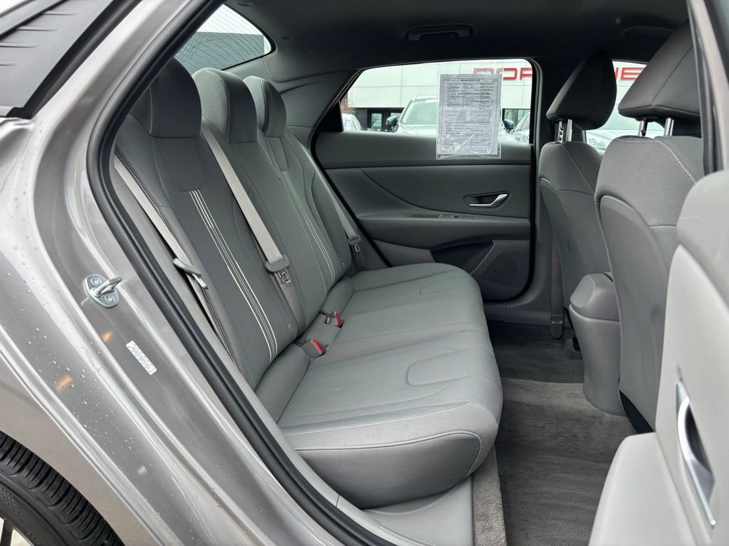 Used 2023 Hyundai Elantra SEL w/ Convenience Package FWD image 20