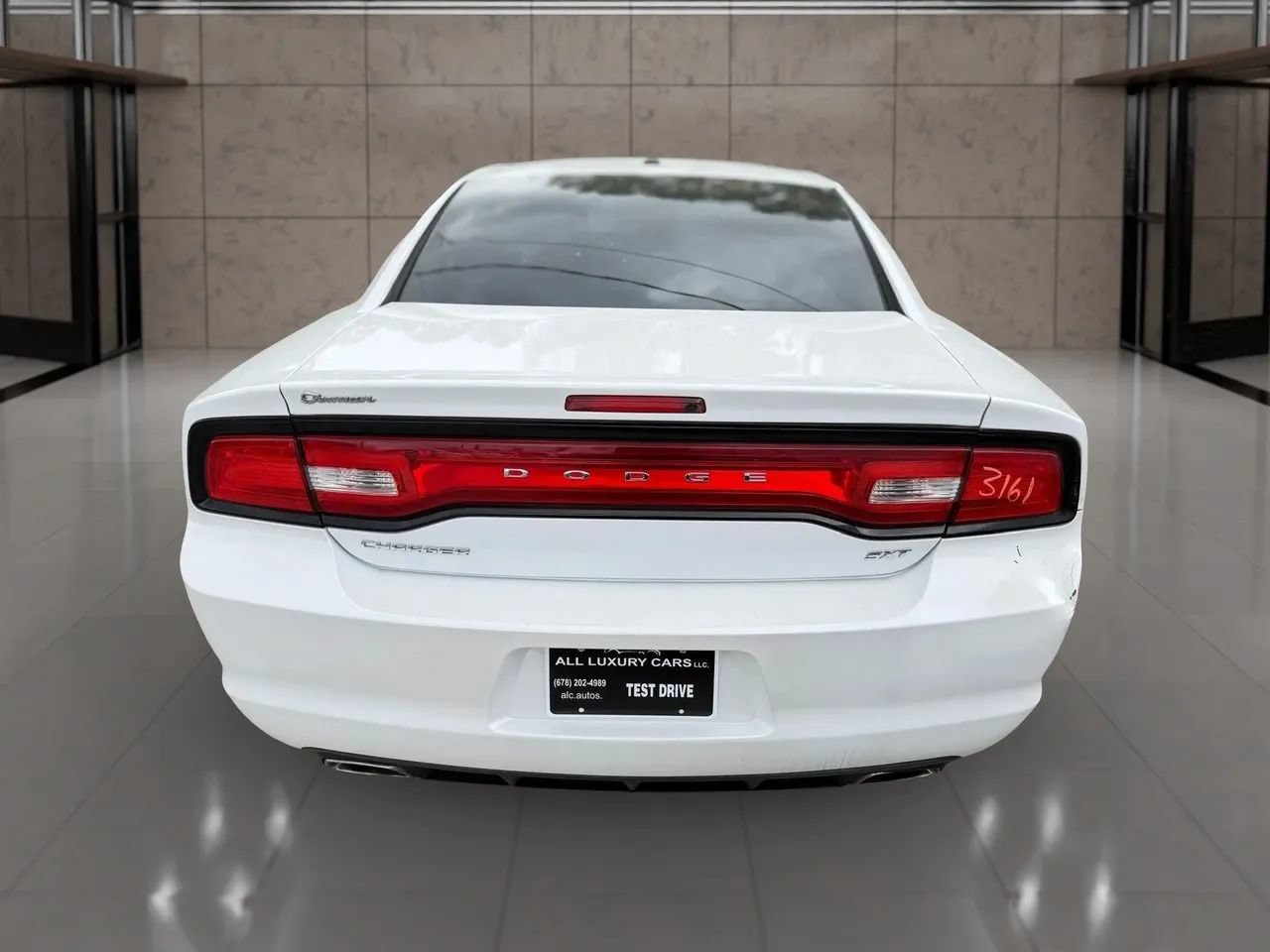Used 2014 Dodge Charger SXT RWD image 5