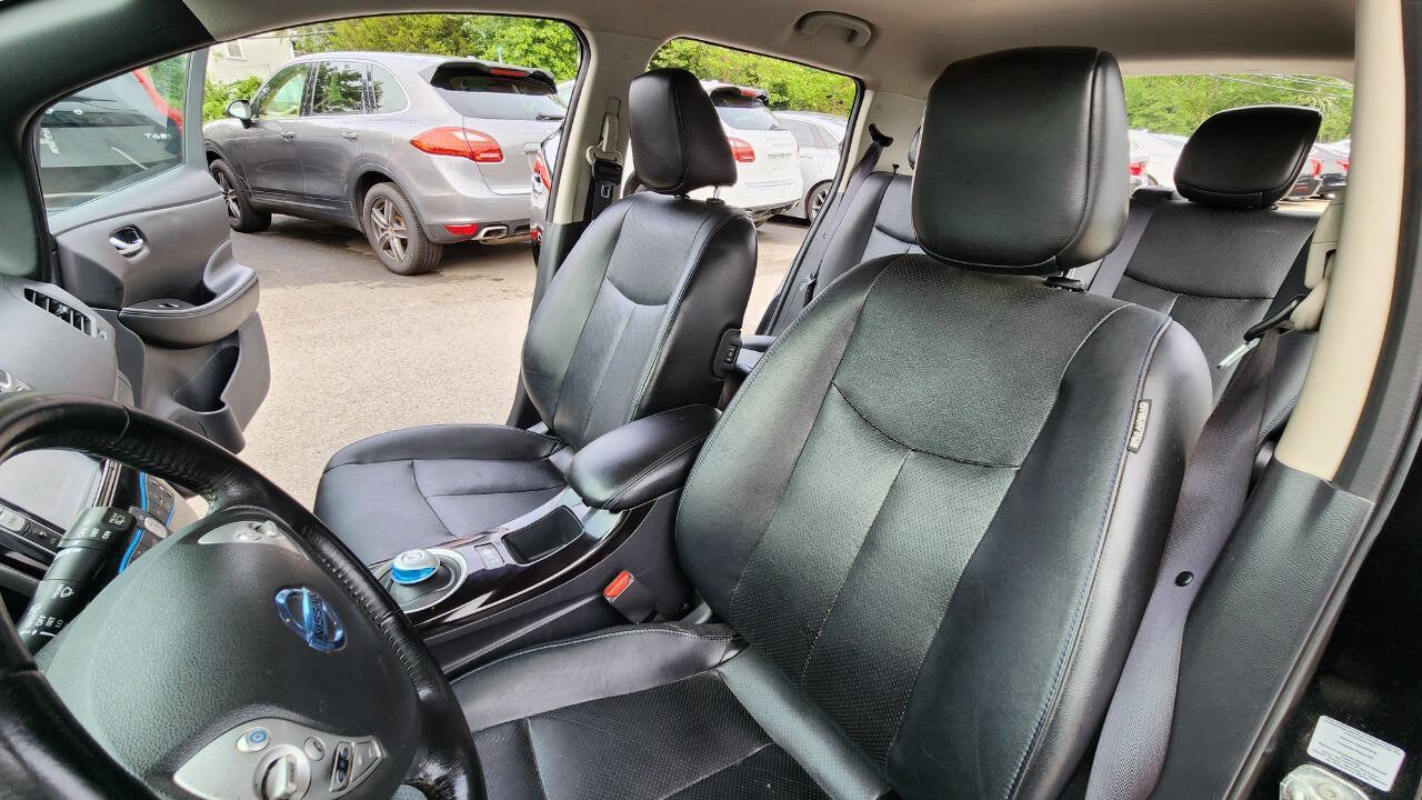 Used 2013 Nissan Leaf SL FWD image 27