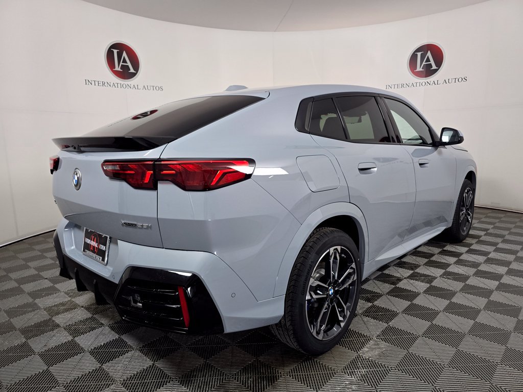 New 2026 BMW X2 xDrive28i w/ M Sport Package AWD/4WD image 4