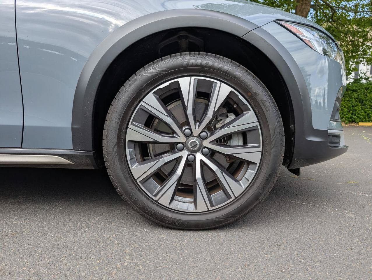 Used 2022 Volvo V90 B6 Cross Country w/ Protection Package AWD/4WD image 27