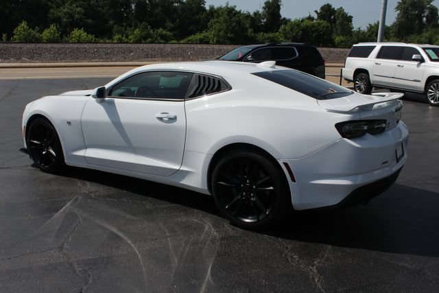 Used 2021 Chevrolet Camaro SS RWD image 9