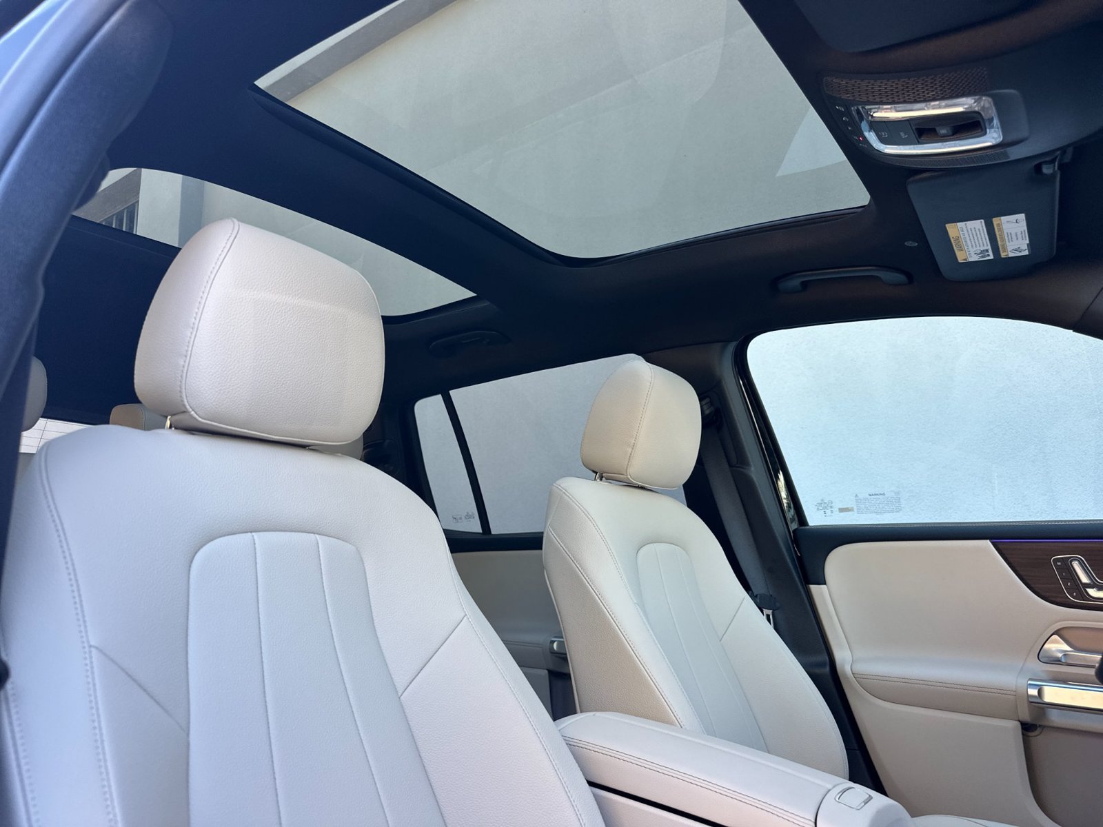 New 2026 Mercedes-Benz GLB 250 4MATIC image 17