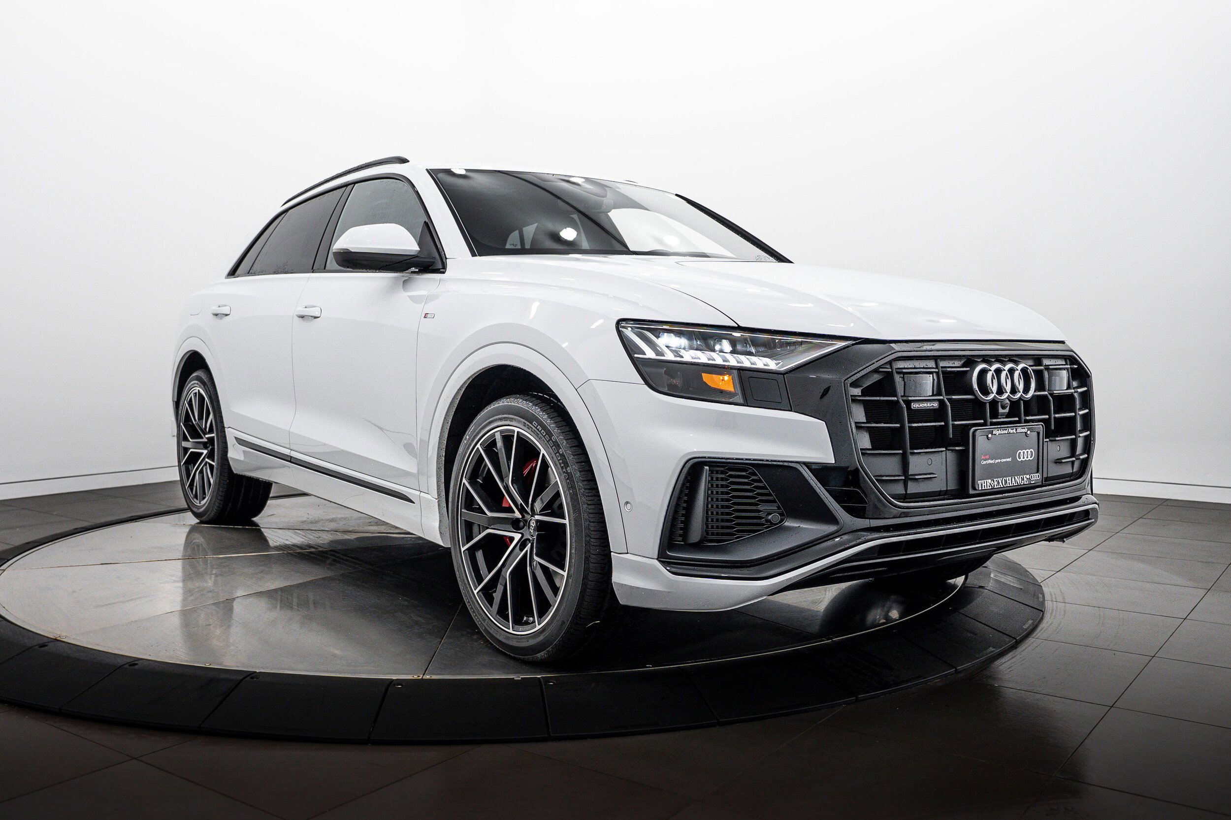Certified 2023 Audi Q8 Prestige AWD/4WD image 2