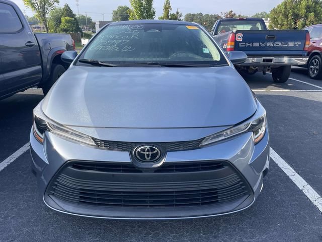 Used 2023 Toyota Corolla LE FWD image 4
