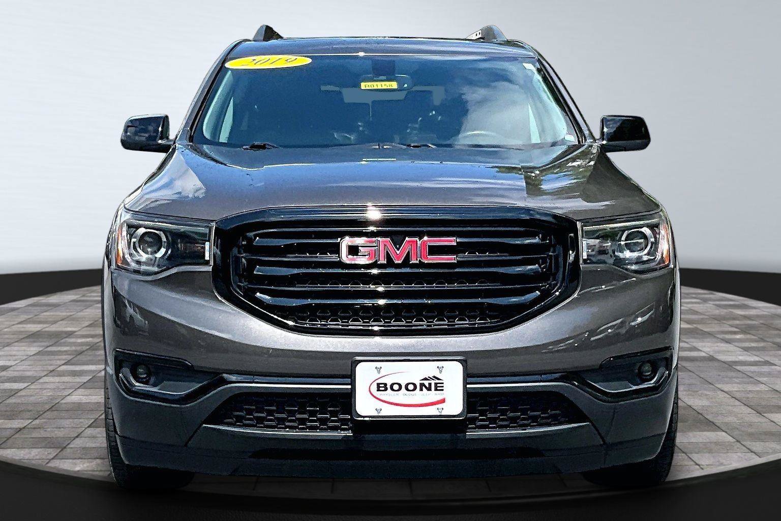 Used 2019 GMC Acadia SLT w/ Black Edition AWD/4WD image 2