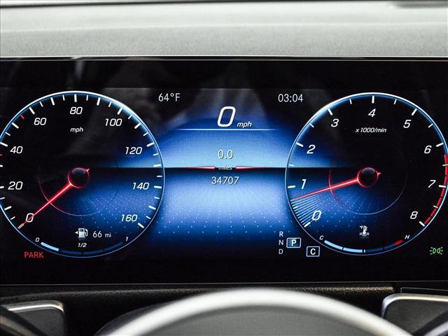 Used 2022 Mercedes-Benz GLB 250 4MATIC w/ Premium Package Lite image 11
