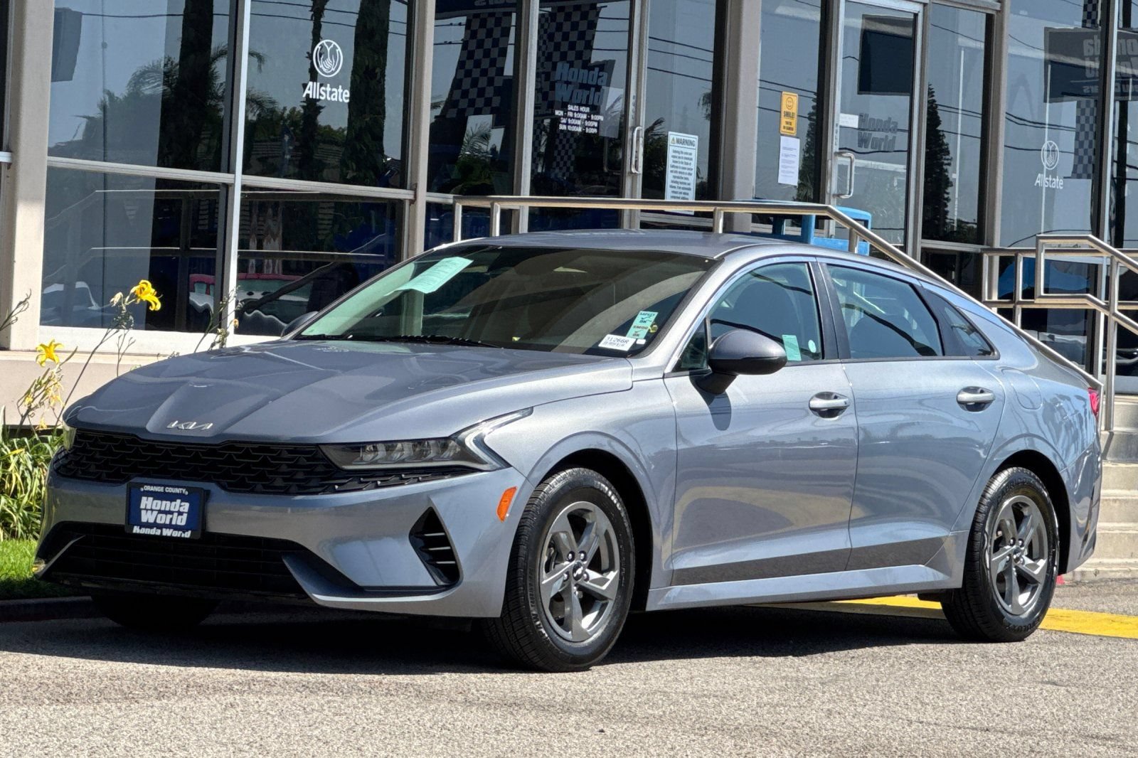 Used 2022 Kia K5 LXS FWD image 8
