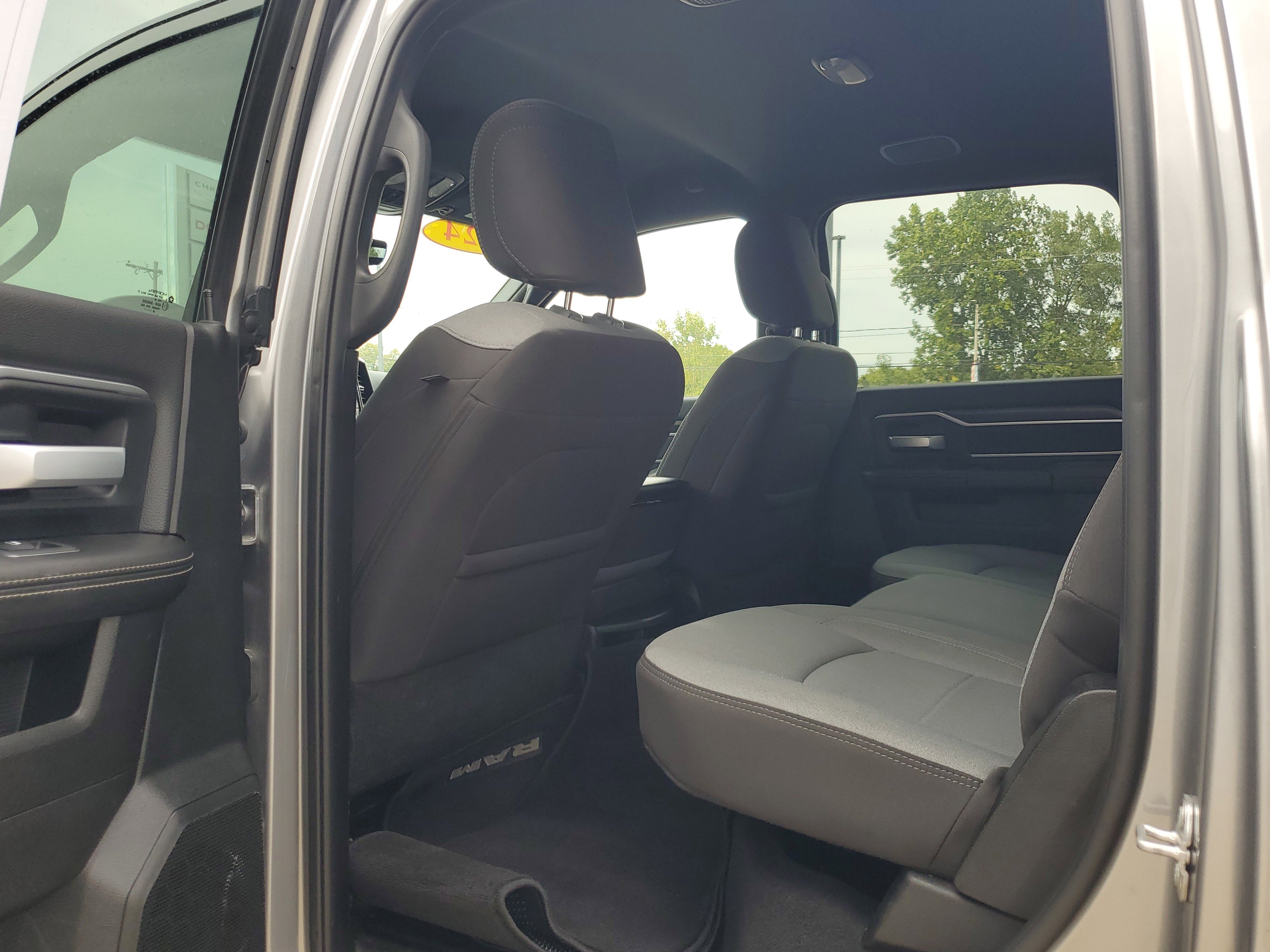 Used 2024 RAM 2500 Big Horn w/ Safety Group image 23