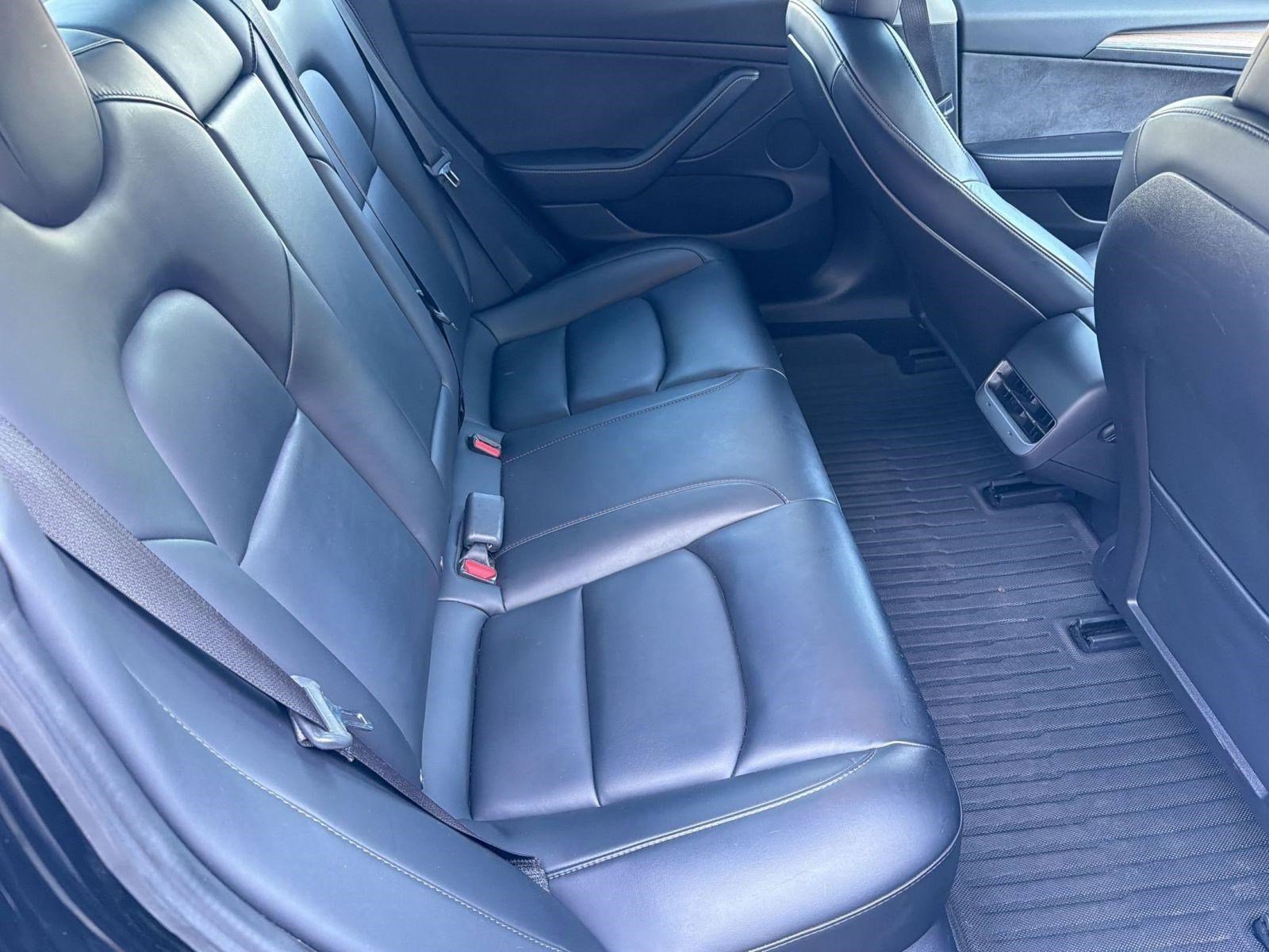 Used 2021 Tesla Model 3 Performance AWD/4WD image 25