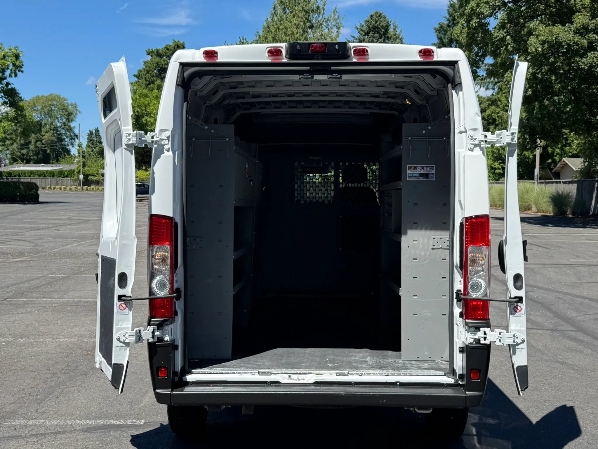 Used 2025 RAM ProMaster 2500 FWD image 24