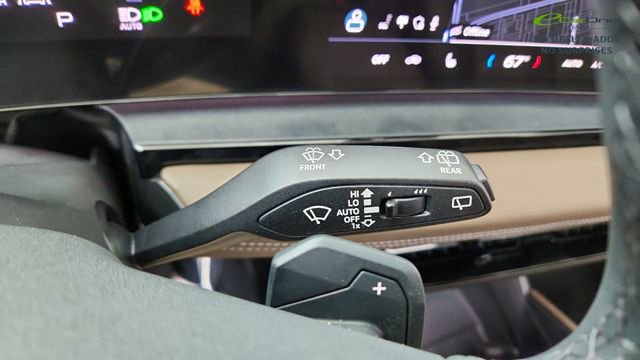Used 2025 Audi Q6 e-tron Premium w/ Convenience Package RWD image 42