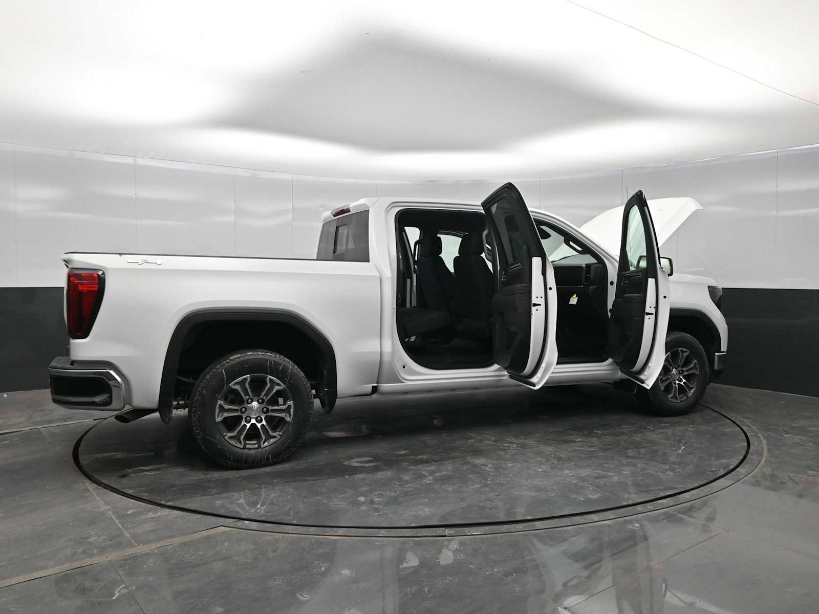 New 2026 GMC Sierra 1500 SLE w/ Preferred Package image 41