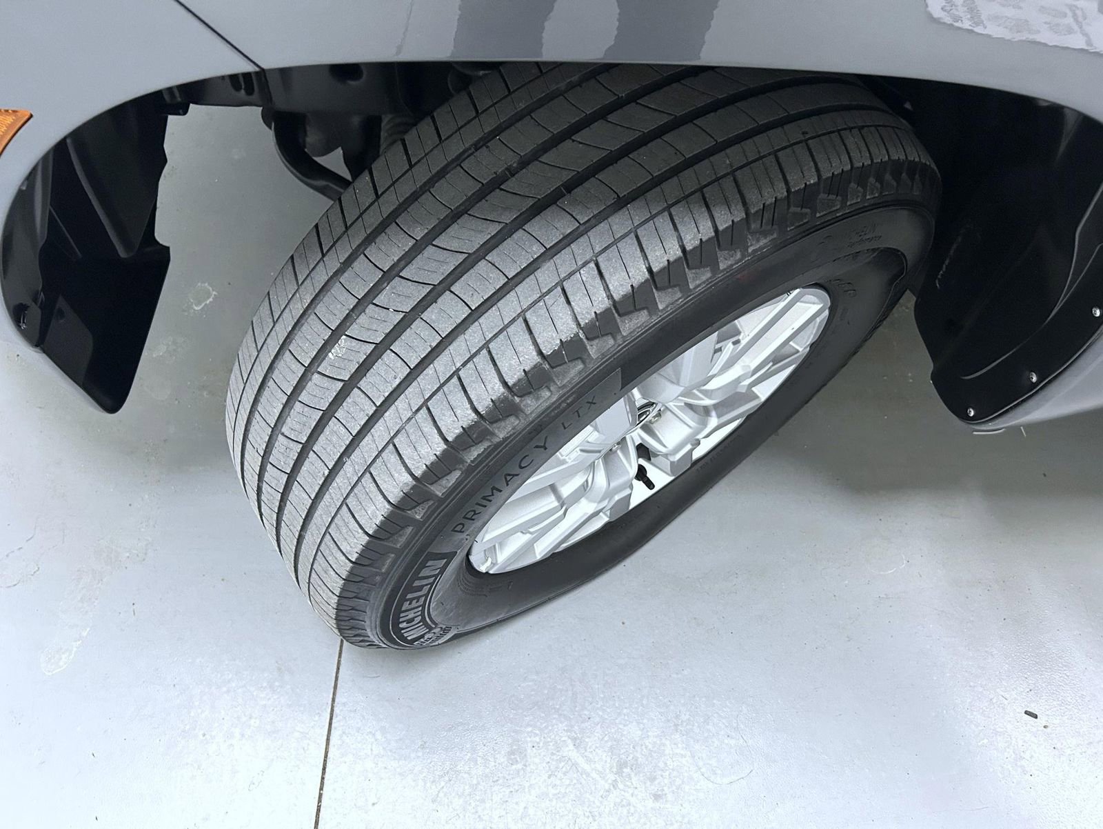 Used 2022 Nissan Frontier SV image 23