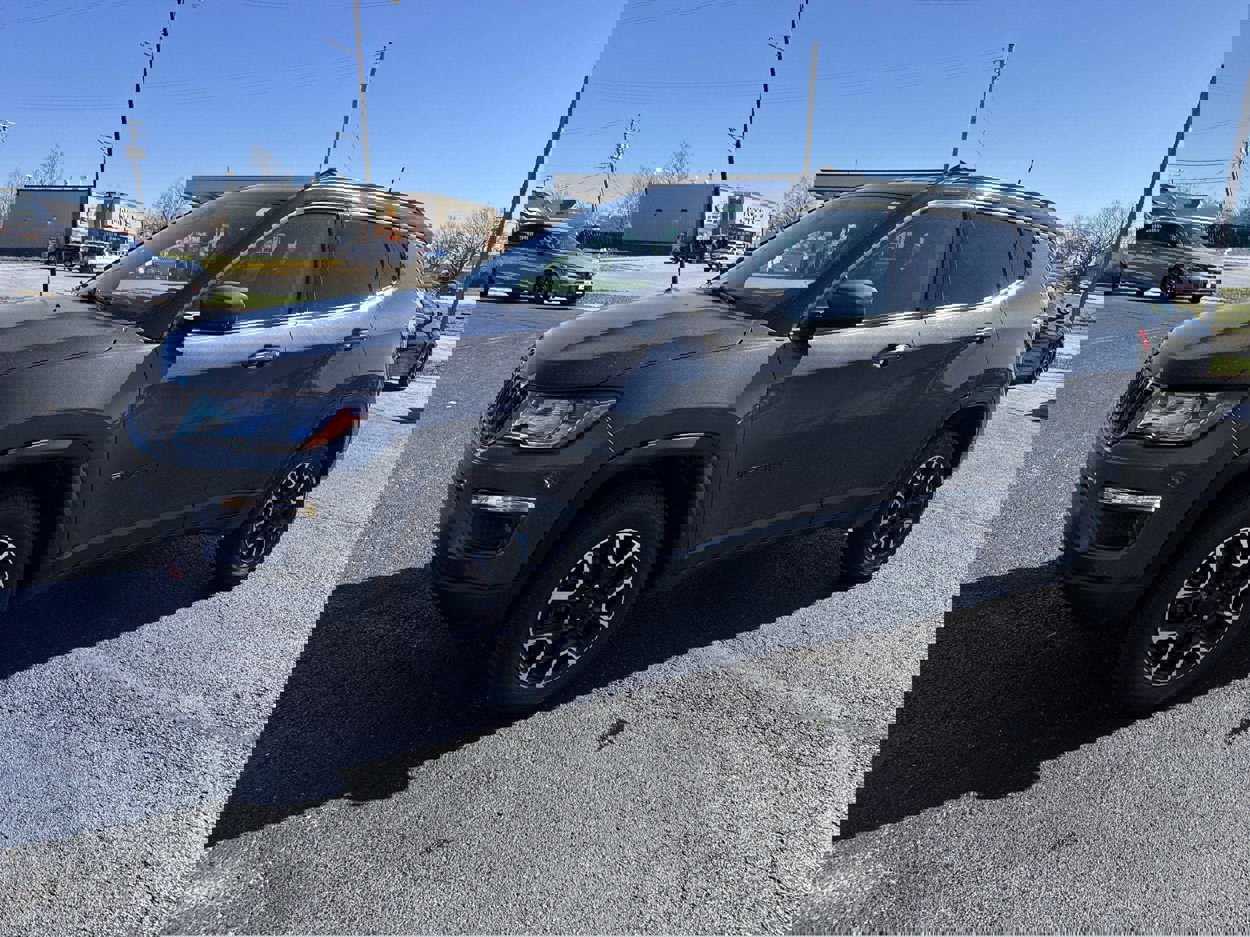 Used 2021 Jeep Compass Trailhawk image 2