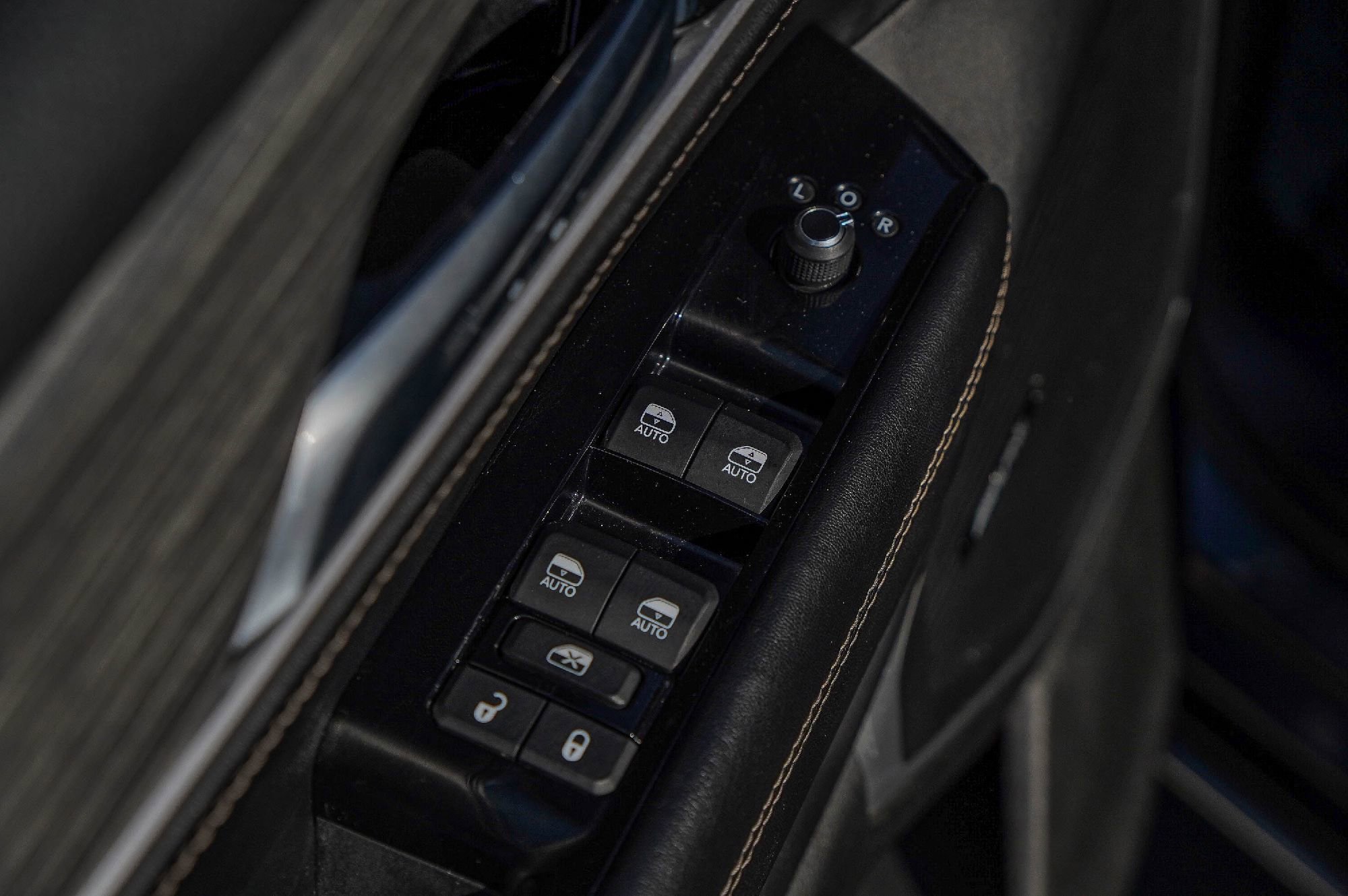 Used 2024 Jeep Wagoneer Series II w/ Flexible Seating Group image 22