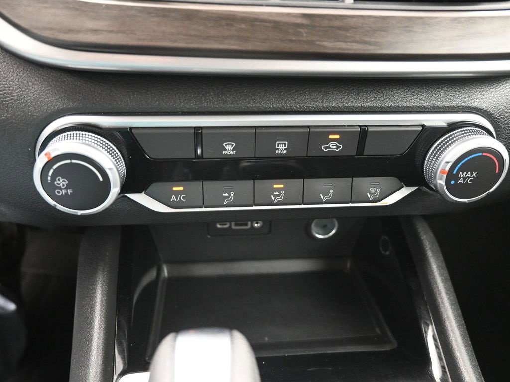 Used 2024 Nissan Altima 2.5 SV image 9