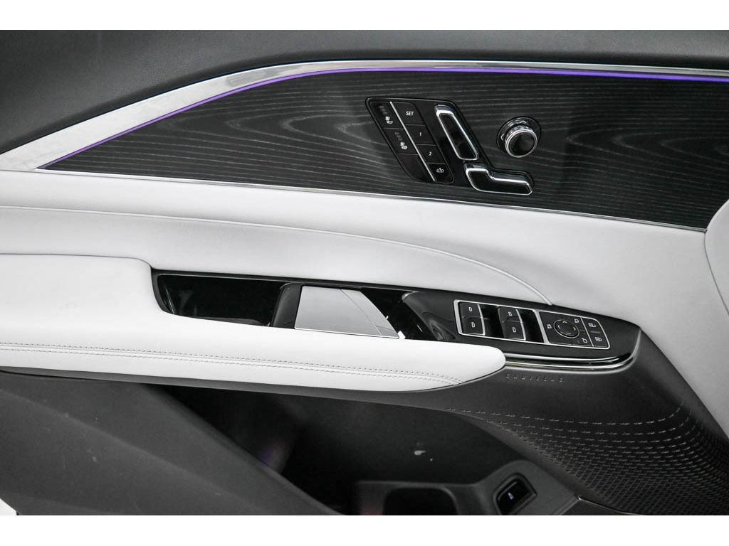 Certified 2024 Cadillac Lyriq Sport w/ LPO, Floor Liner Package AWD/4WD image 10