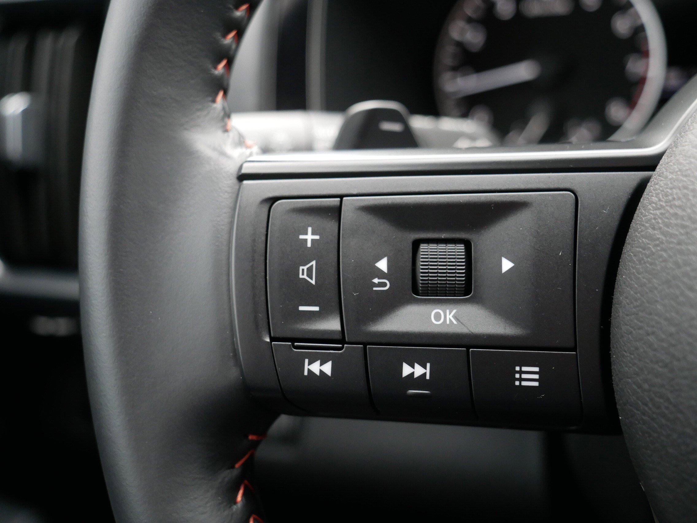 Certified 2025 Nissan Pathfinder Rock Creek image 28