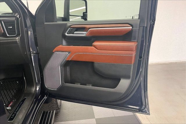 Used 2024 GMC Sierra 2500 Denali Ultimate AWD/4WD image 26