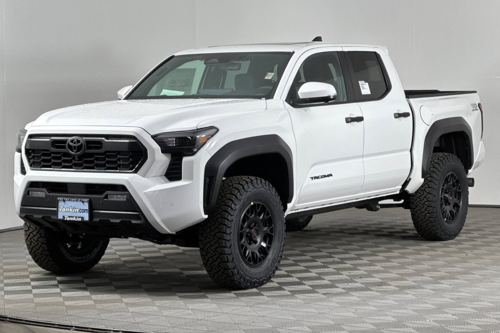 New 2025 Toyota Tacoma TRD Off-Road image 8