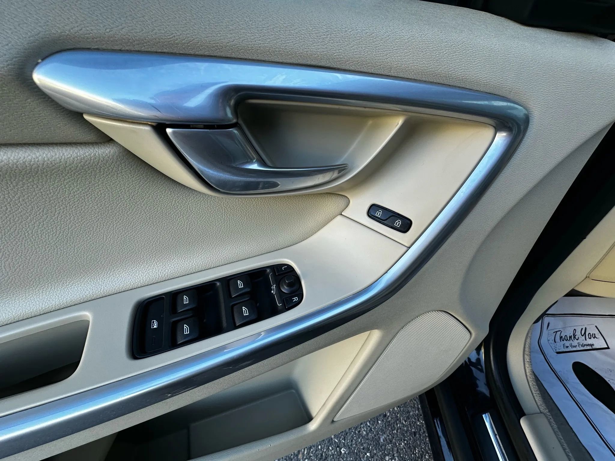 Used 2015 Volvo XC60 T5 w/ Proximity Package image 28