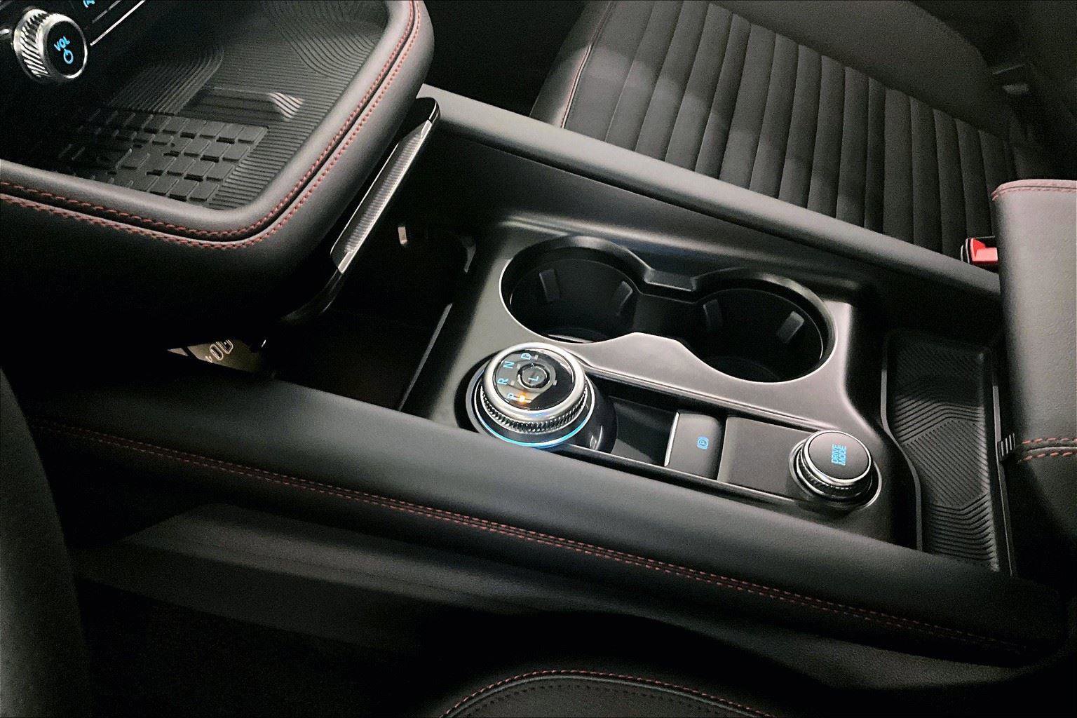 New 2025 Ford Explorer ST-Line w/ Premium Package image 16