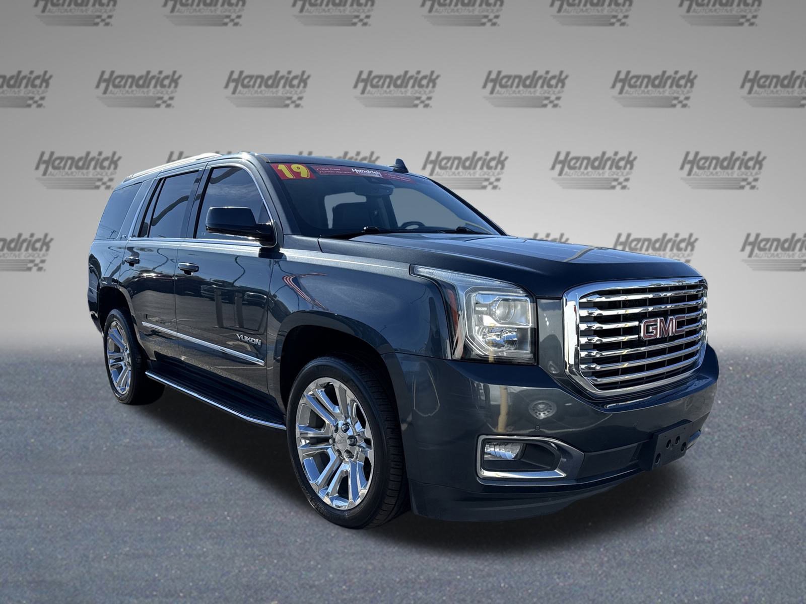 Used 2019 GMC Yukon SLT w/ Premium Edition image 2