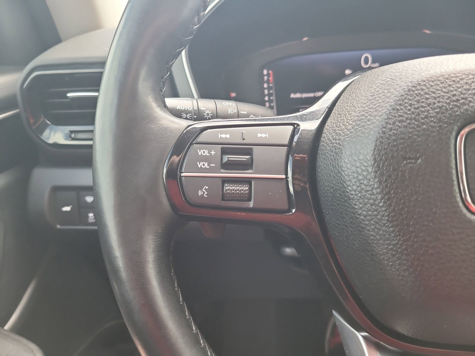 Certified 2025 Honda Pilot Elite image 14