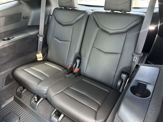 Certified 2024 Cadillac XT6 Premium Luxury w/ LPO, Floor Liner Package AWD/4WD image 34