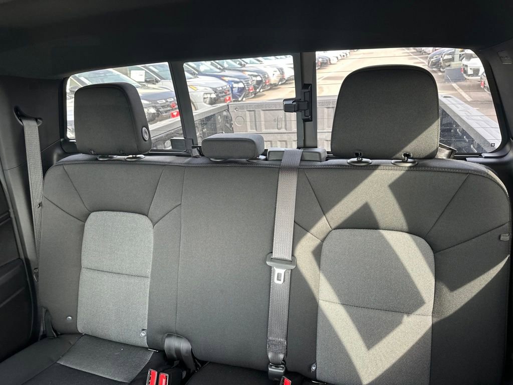 Used 2025 Chevrolet Colorado Trail Boss image 19