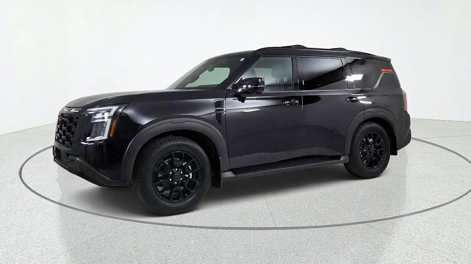 Certified 2025 Nissan Armada PRO-4X AWD/4WD image 3