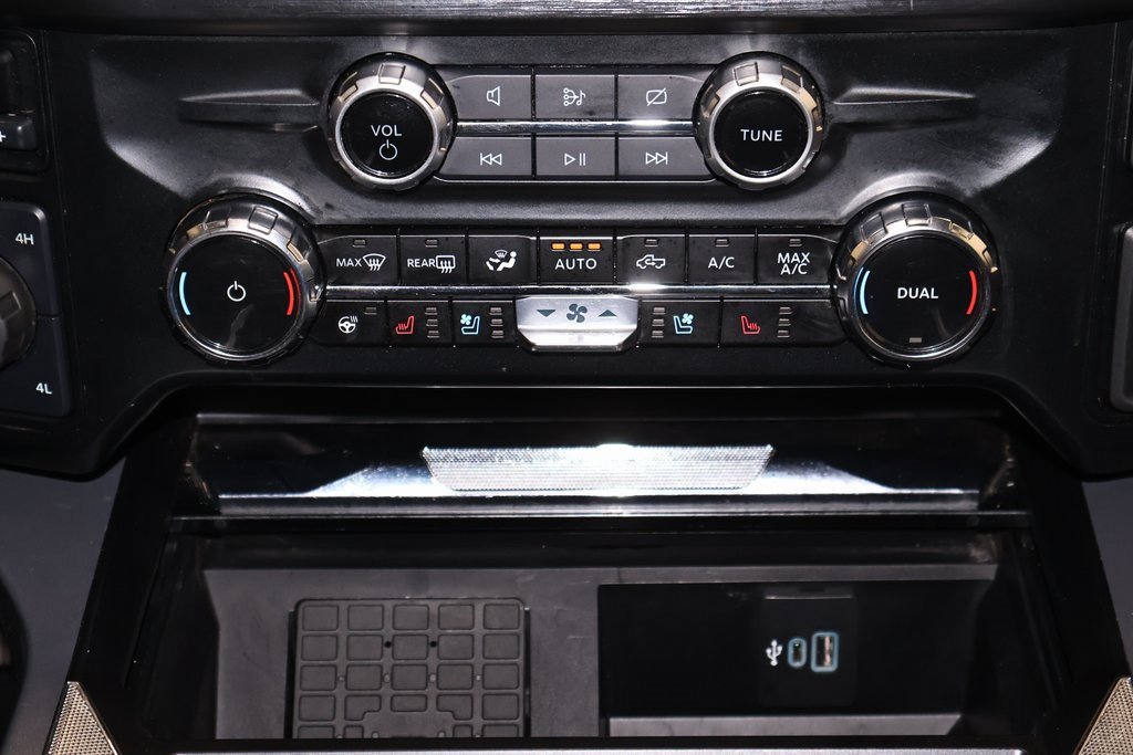 Used 2024 Ford F350 Lariat w/ Lariat Ultimate Package image 31