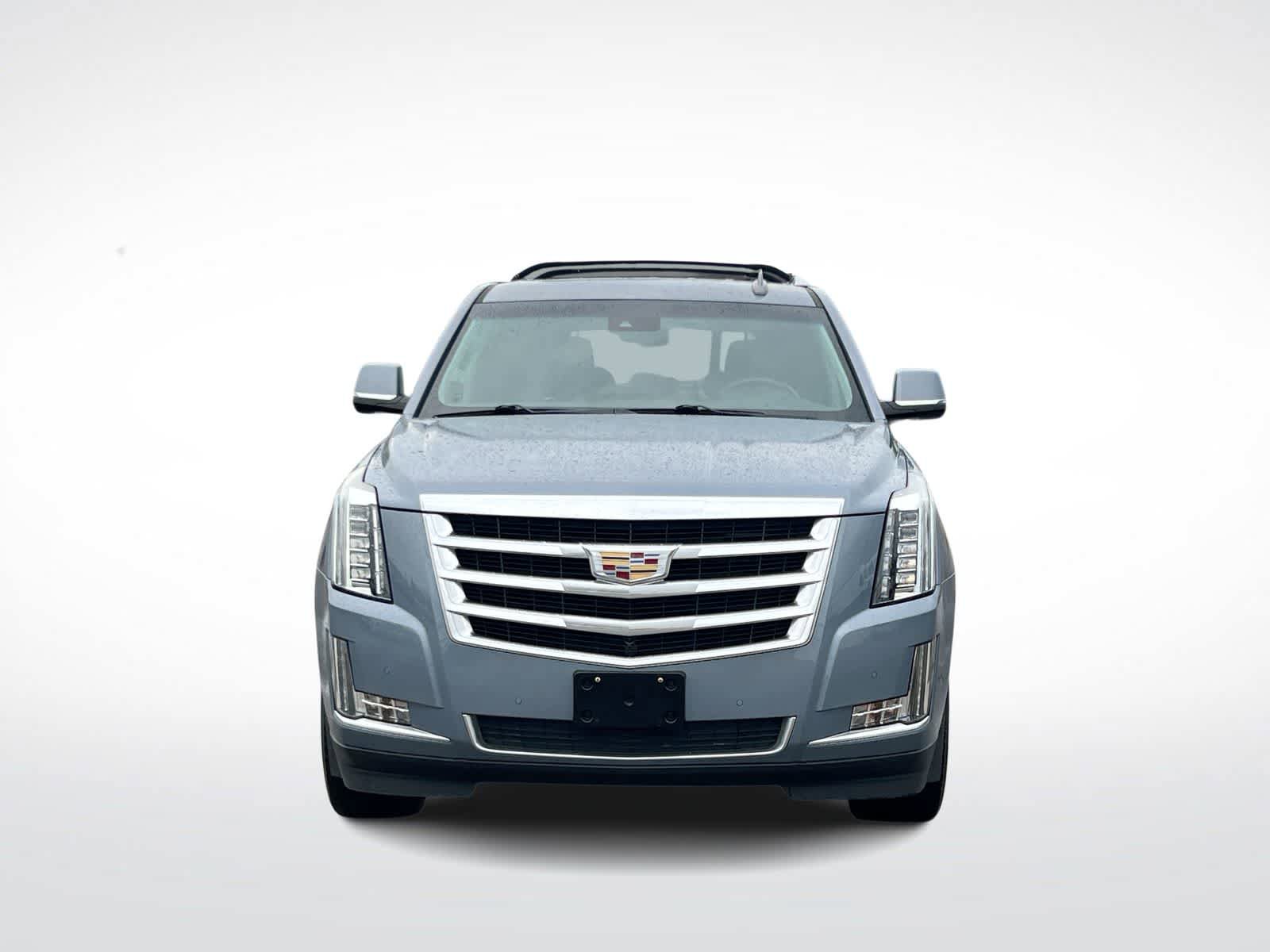 Used 2015 Cadillac Escalade Luxury AWD/4WD image 3
