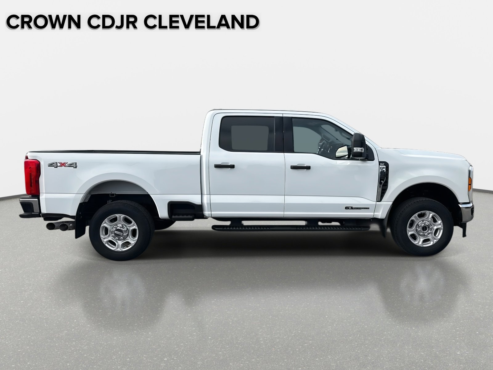 Used 2025 Ford F250 XLT image 3