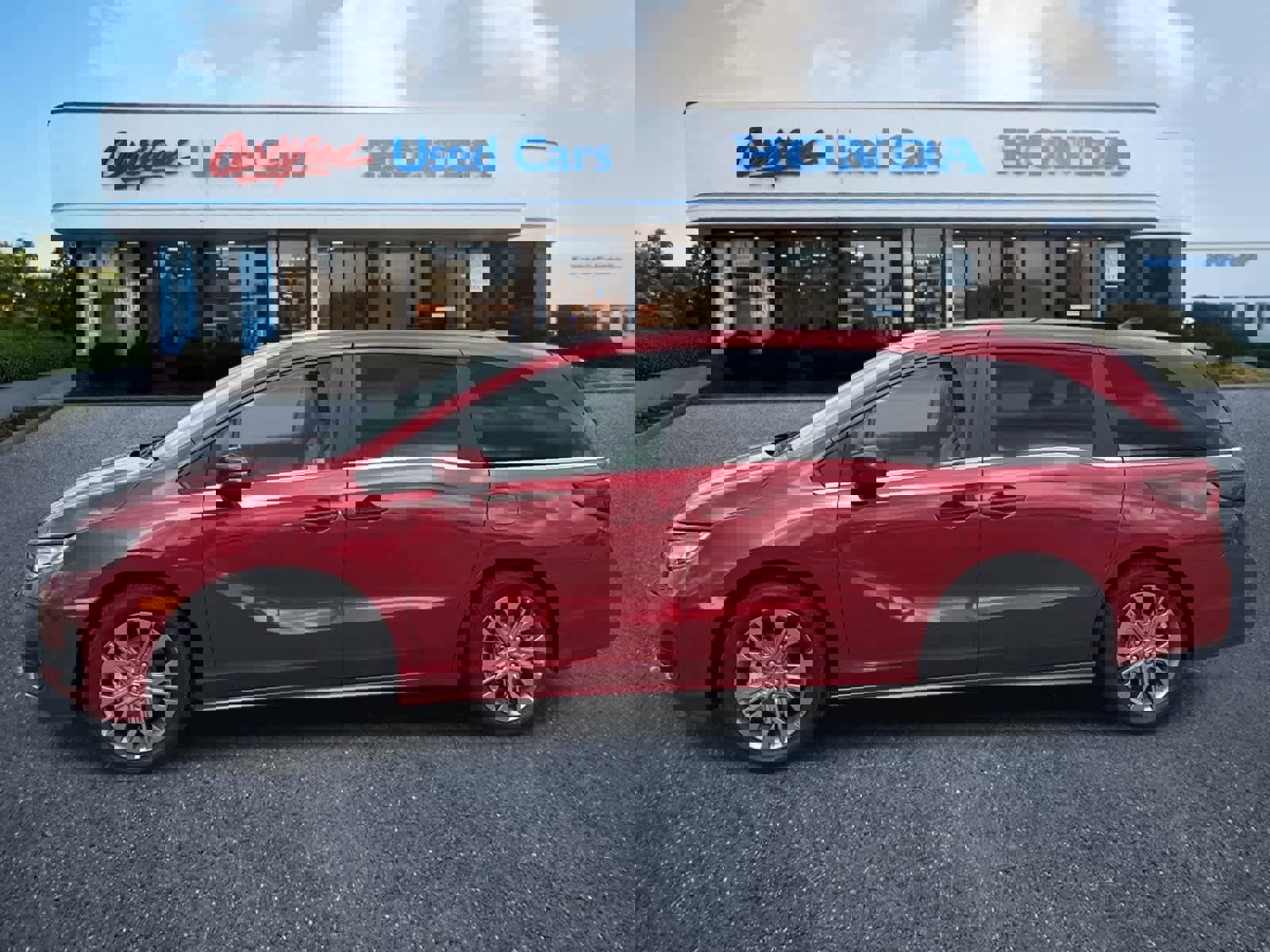 Used 2026 Honda Odyssey Touring image 3