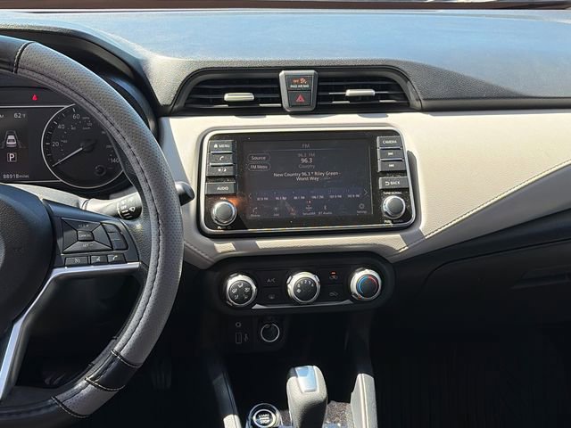 Used 2021 Nissan Versa SV image 14