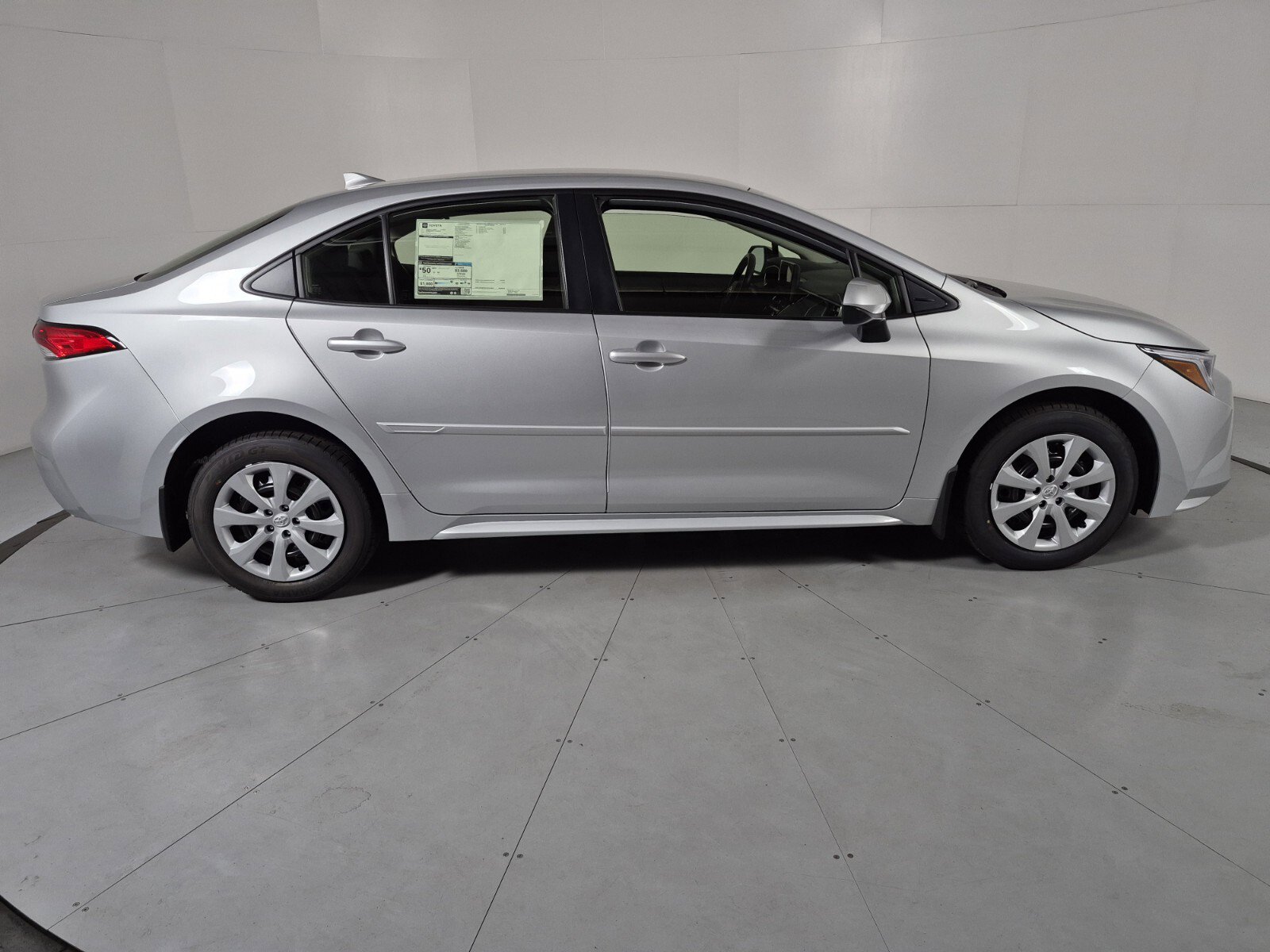 New 2026 Toyota Corolla Hybrid Sedan image 6