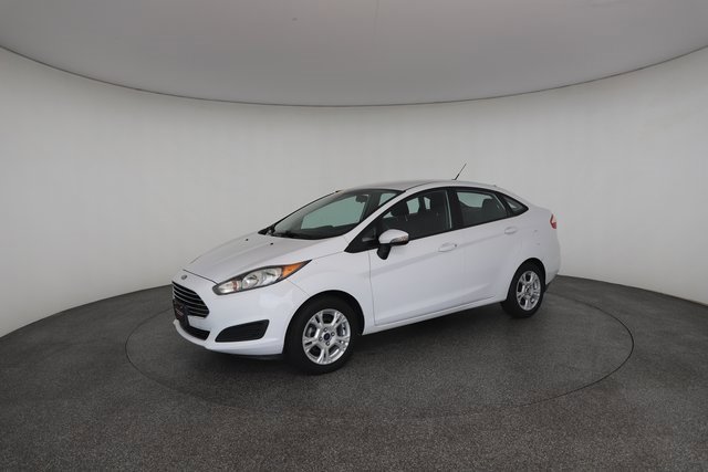 Used 2016 Ford Fiesta SE image 3
