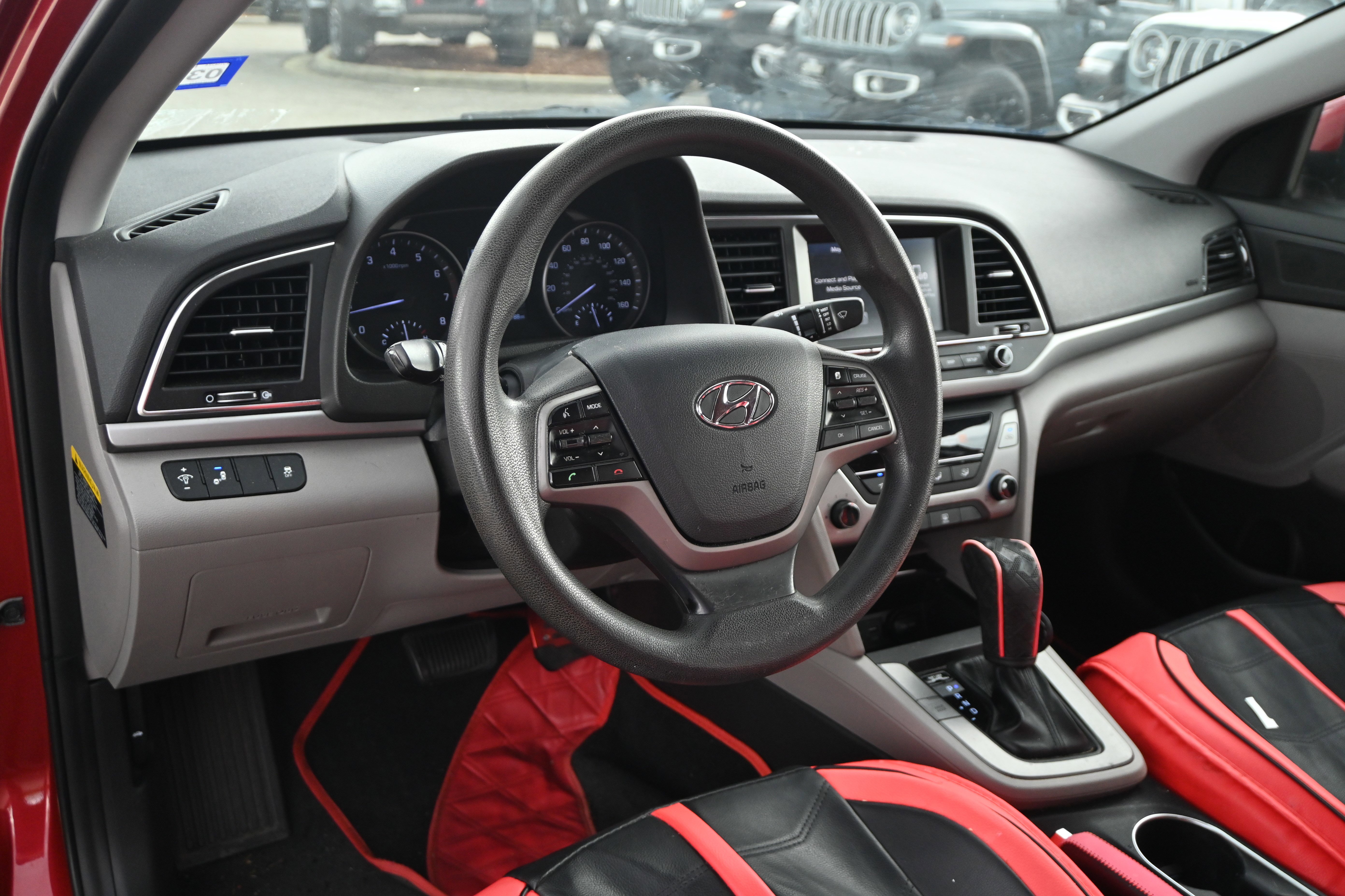 Used 2018 Hyundai Elantra SEL FWD image 11