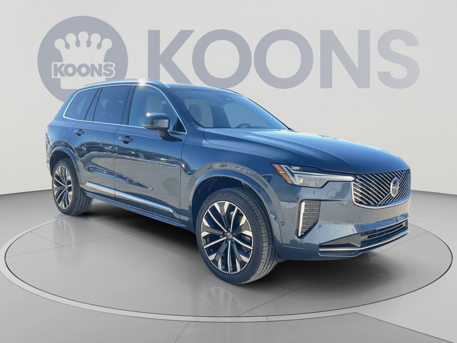 New 2026 Volvo XC90 B6 Plus w/ Protection Package Premier AWD/4WD image 2