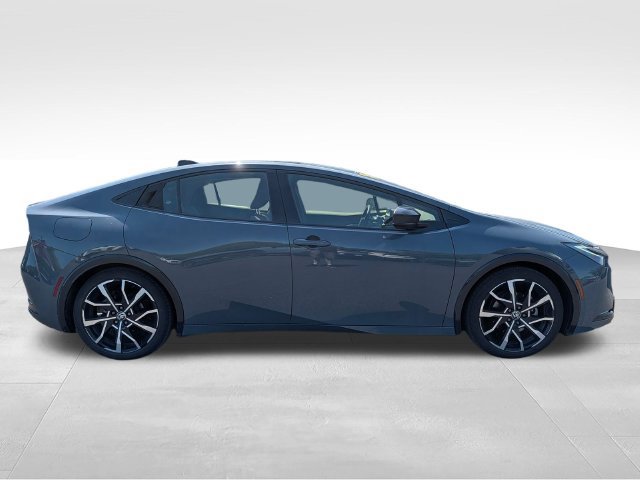Used 2023 Toyota Prius Prime FWD image 8