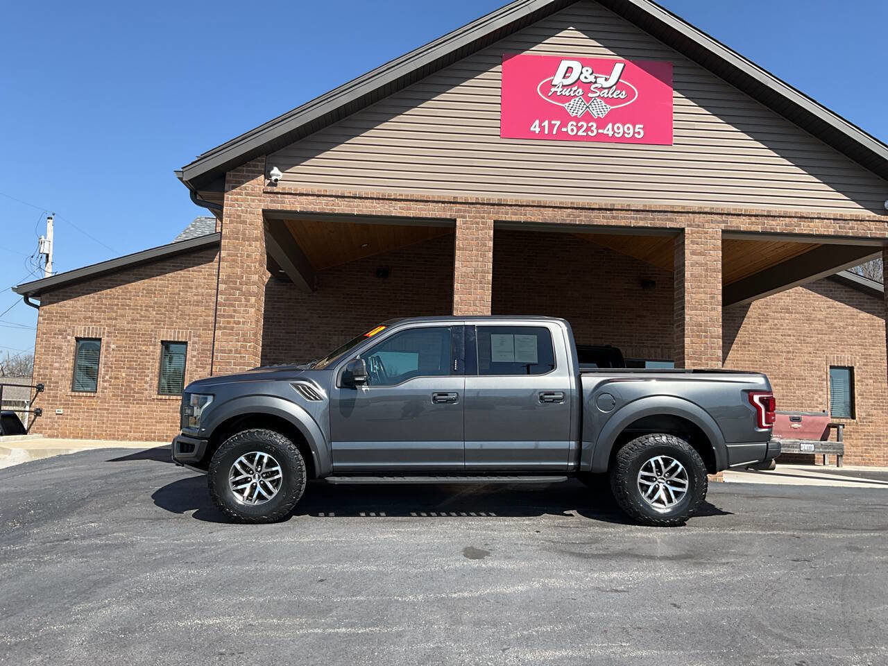 Used 2018 Ford F150 Raptor w/ Equipment Group 802A Luxury image 25