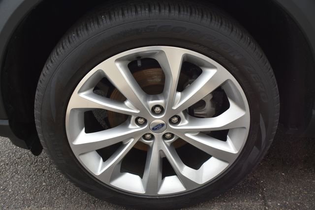 Used 2022 Ford Explorer Platinum w/ Equipment Group 601A AWD/4WD image 59