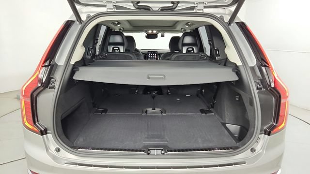 Certified 2025 Volvo XC90 B6 Plus w/ Protection Package Premier AWD/4WD image 43
